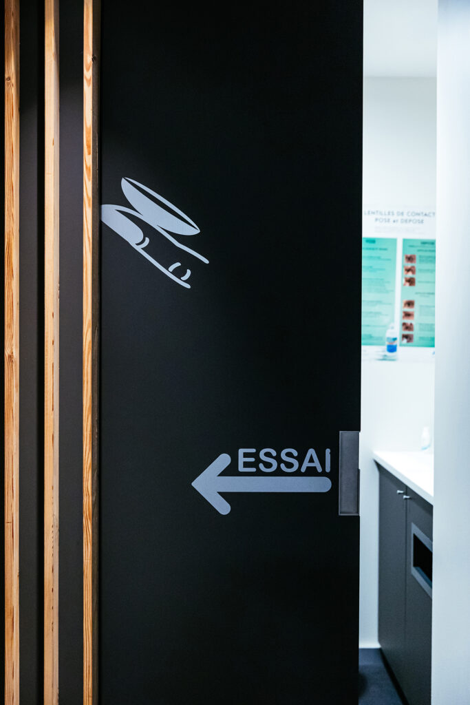 Essai de lentilles de contact